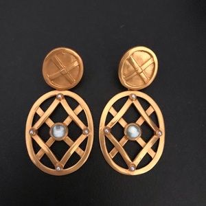 Julie Vos clip earrings
